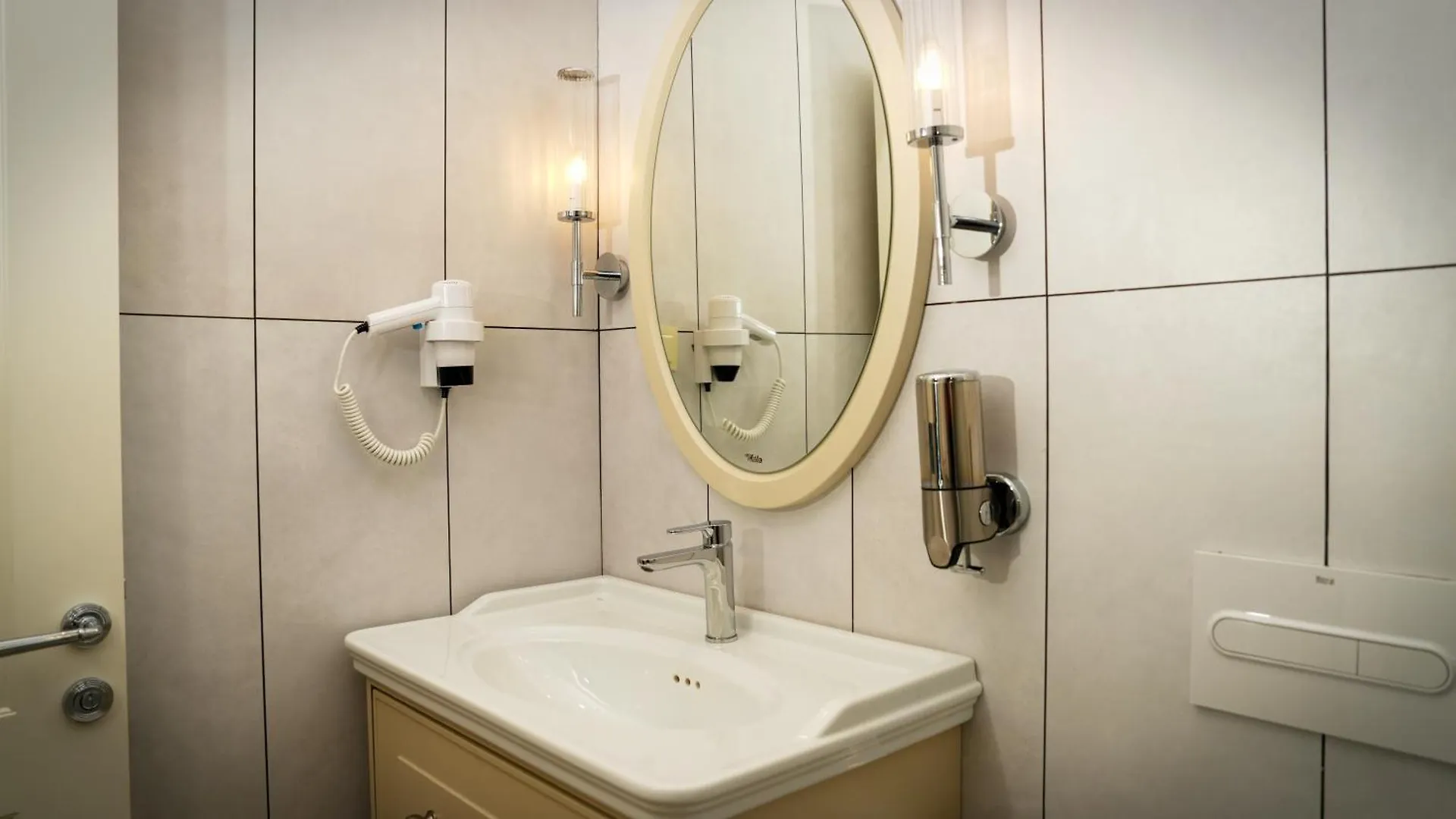 Gaia Suites Istanbul Hotel
